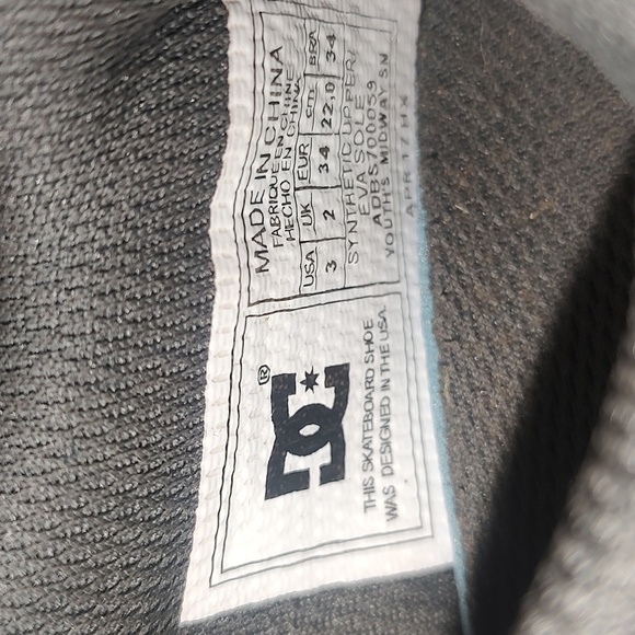 Official DC sneakers with athletic tags with production date (April 17 HX )3y - Picture 3 of 4